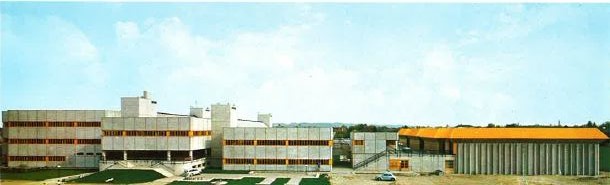 Schulgebäude 1975 (1973-1982)