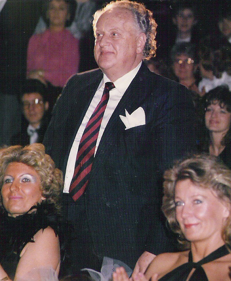 Schulball-Besuch des Konsuls (1983-1992)