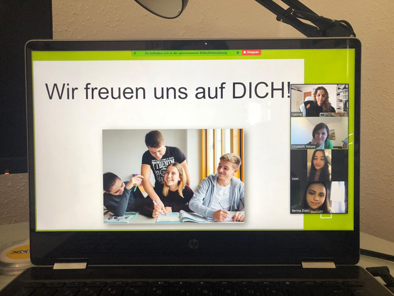 „WIR FREUEN UNS AUF DICH“
