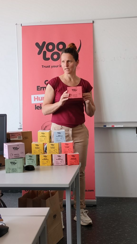 START-UP „YOOLOLA PET GMBH“ – TIERLIEBE GRÜNDERIN ZU BESUCH