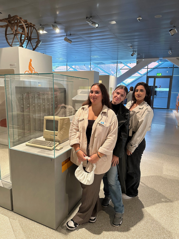WANDERTAG ZUM SCHLOSSMUSEUM